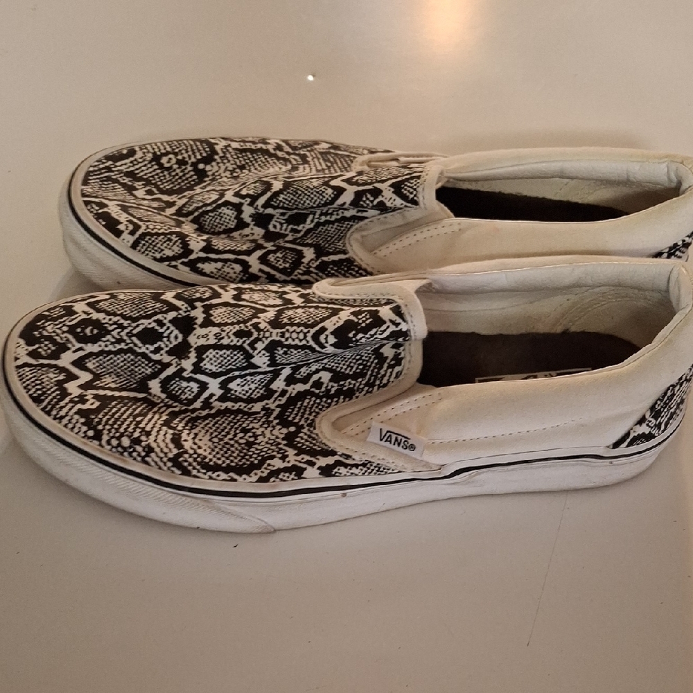 Vans Women’s Slip-On Sneakers in Black & White Snake Print - Picture 3 of 5